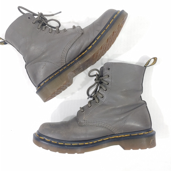 Dr. Martens Shoes - DR. MARTENS 1460 PASCAL 8 EYE KACE UP LEATHER BOOT